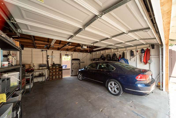 12511 garage 3