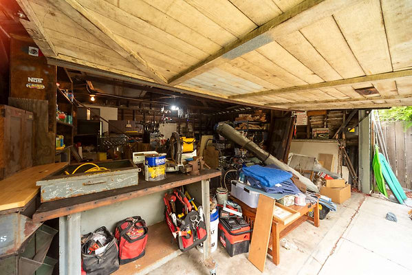 10815 garage 3
