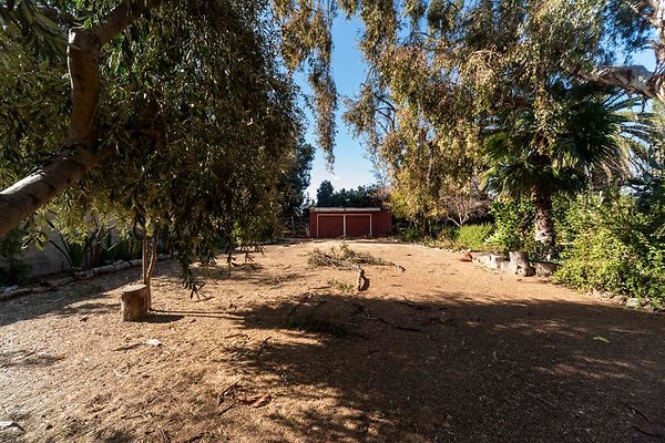 13950 garage 14