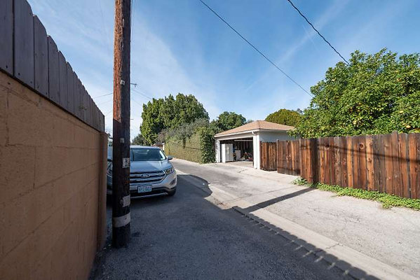 11410 garage 5