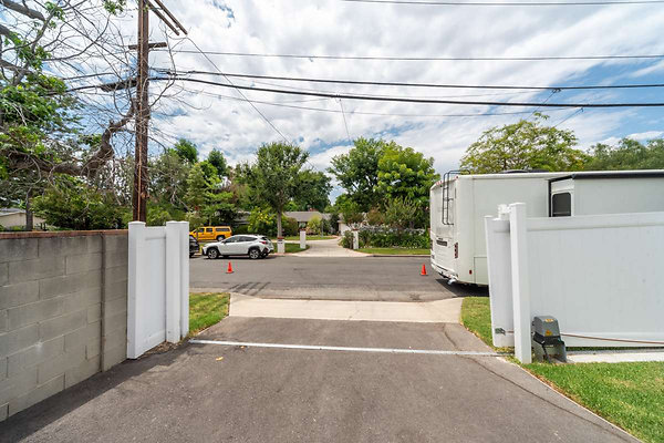13683 drive 4