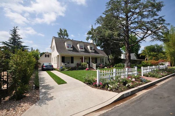 Lois Boch - Valley Village