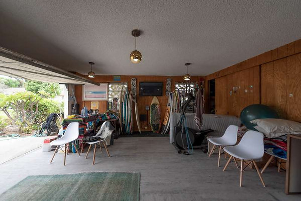 11199 garage 3