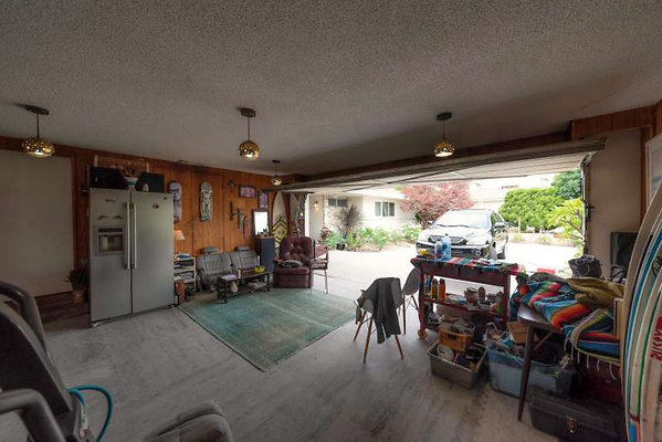 11199 garage 2