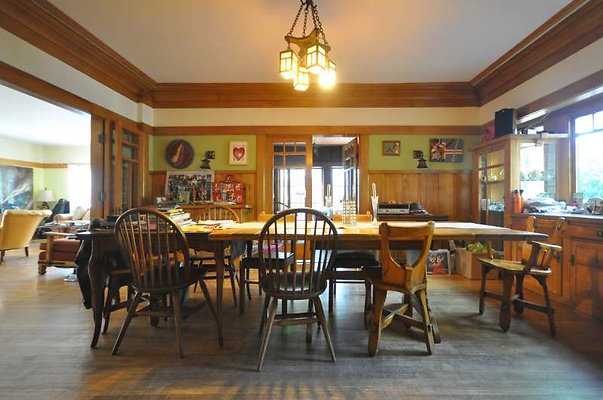 3745 dining2