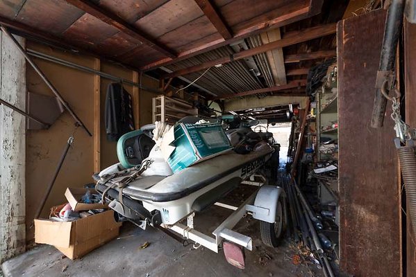 8461 garage9