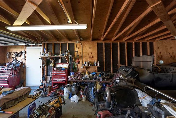 8461 garage11