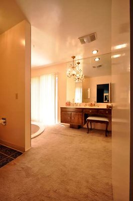 8833 bath2