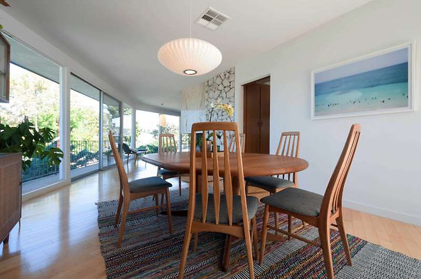 10696 dining 2