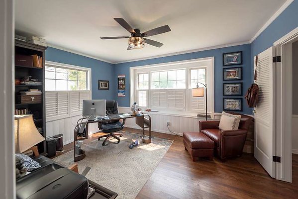 12151 office4