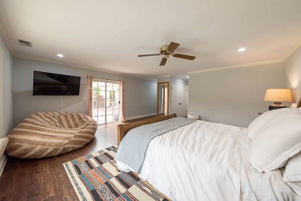 12151 bed6