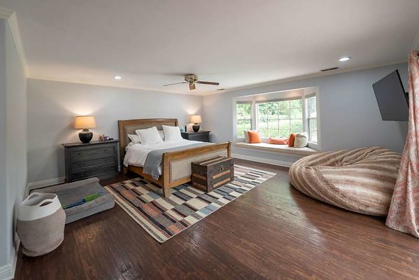 12151 bed4