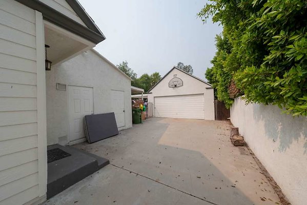 12151 drive
