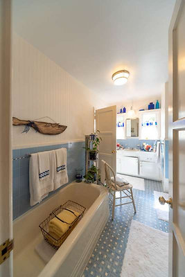 12533 bath 1