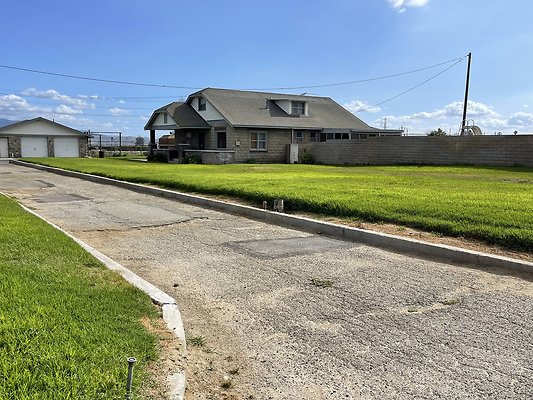 (AVAIL) Ed House #5 Ontario