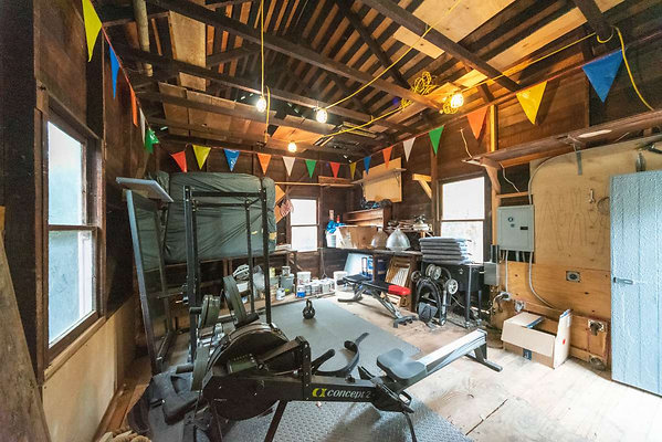 13297 garage 4
