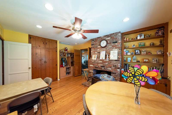 12488 dining 1