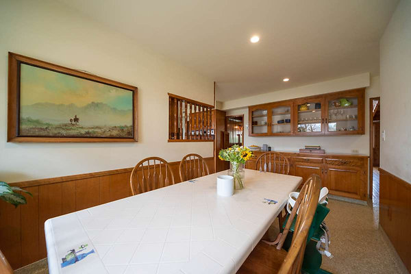 13221 dining 4