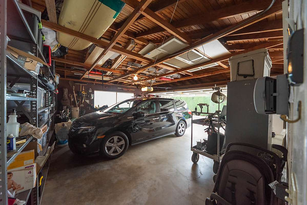 13221 garage 1