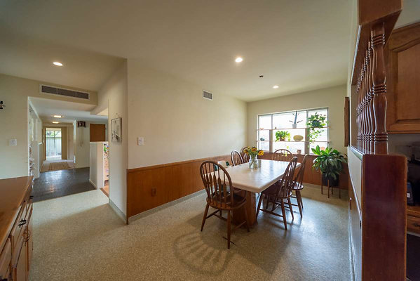 13221 dining 1