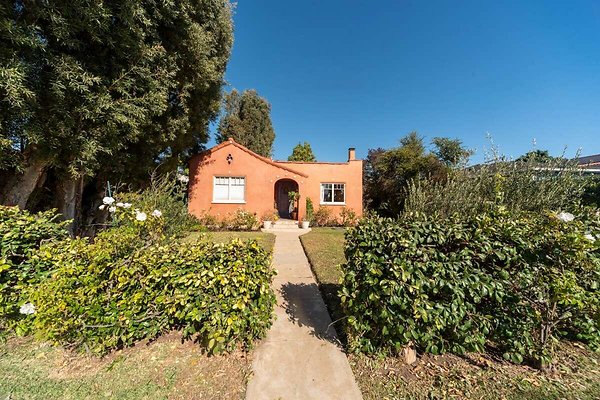 (HOLDING 5-12) CAST 4305 - LosAngeles