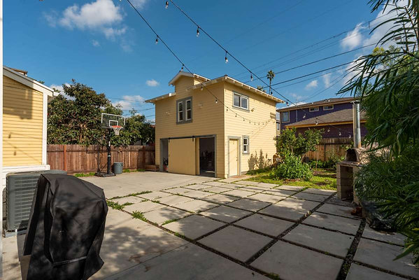 13165 patio 1