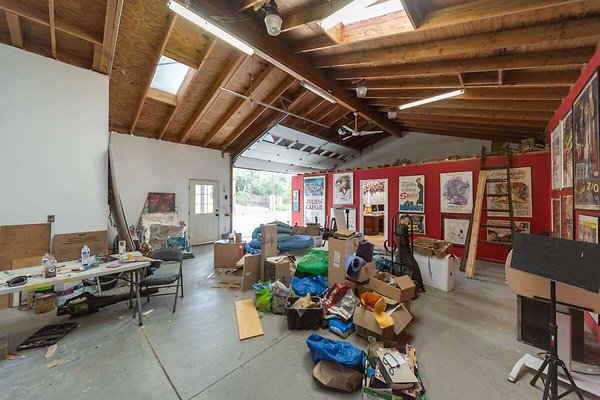 14065 garage 2