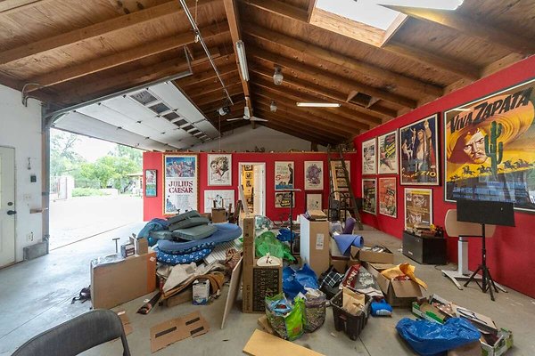 14065 garage 3