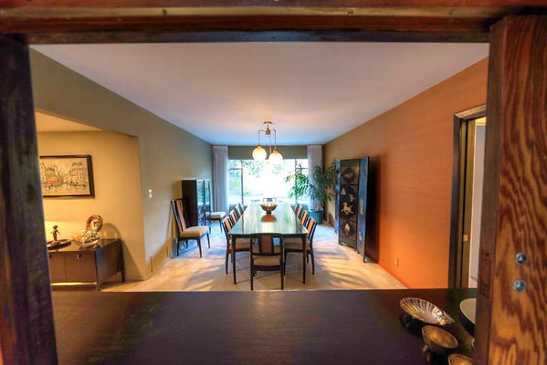 10825 dining 5