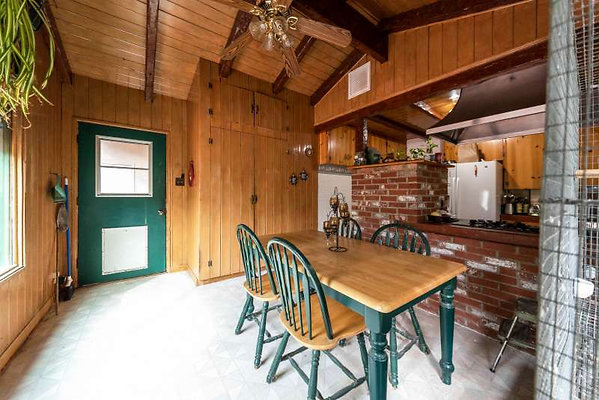 11799 dining 2