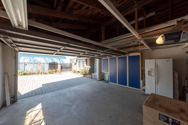 11763 garage 1