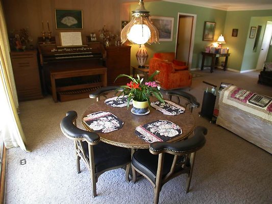 11286 dining3