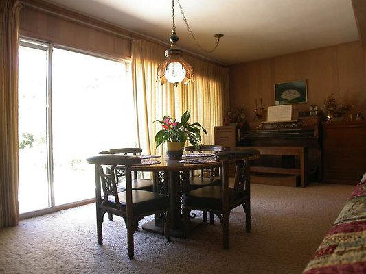 11286 dining2