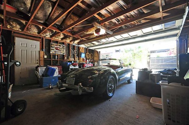 9434 garage5