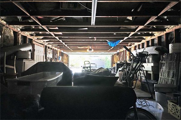 9434 garage7