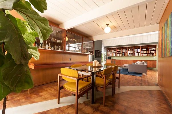 10145 dining