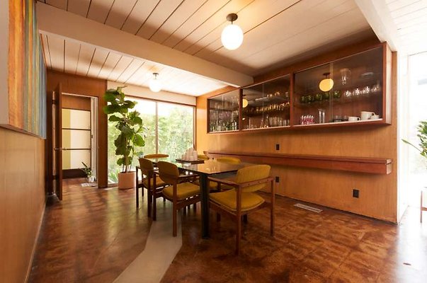 10145 dining4