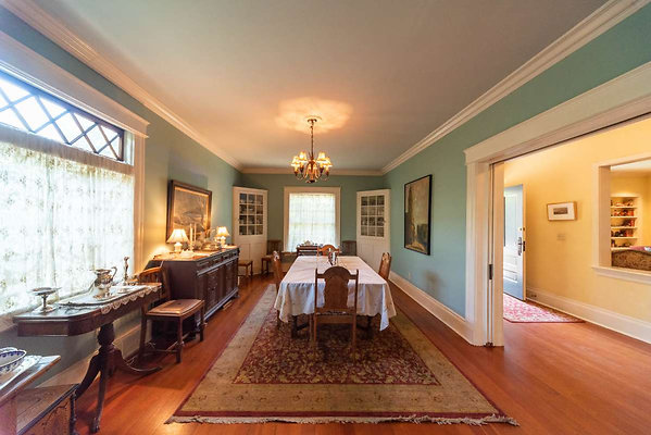 3846 dining 1