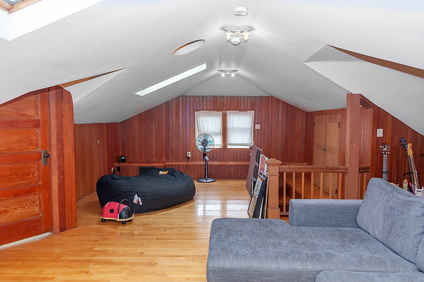 SODERSTROM HOUSE - ALPHA - MID CITY