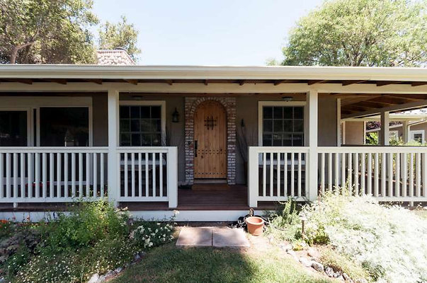 10071 porch 1
