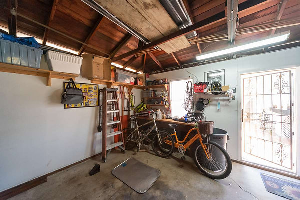 13320 garage 2