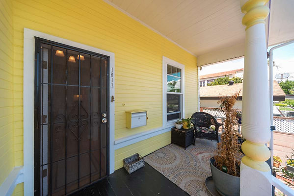 13320 porch 1