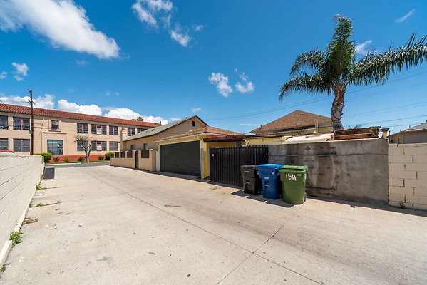 13320 garage 5
