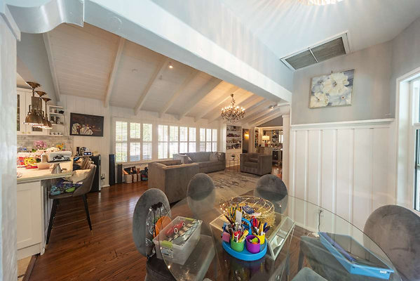 13754 dining 1