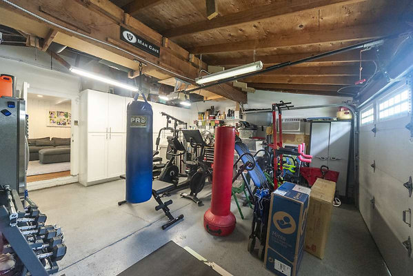 13754 garage 3