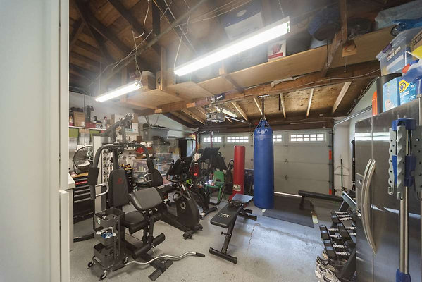13754 garage 1