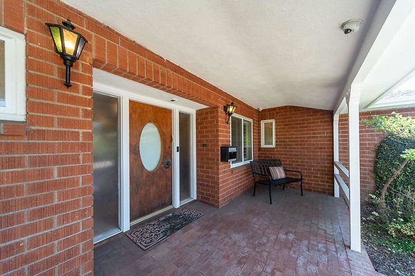 14025 porch 2