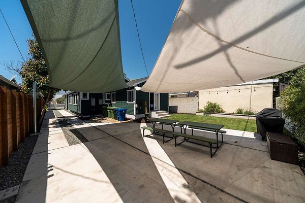14030 patio 2