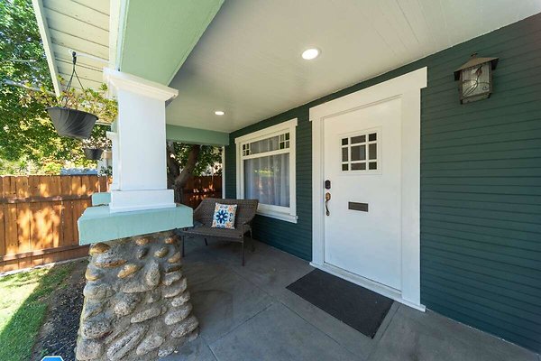 14030 porch 2