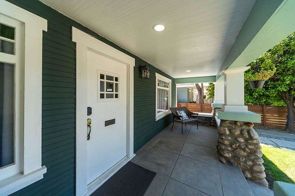 14030 porch 3
